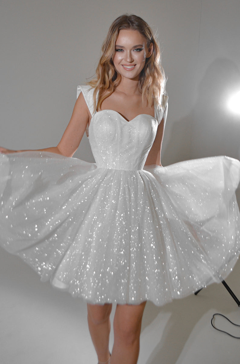 Elegant Short Sparkly Wedding Dresses That Shine on Your Big Day