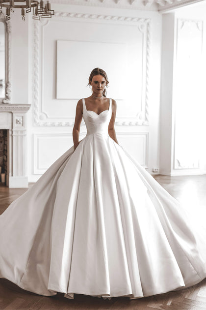 Detachable Off The Shoulder Ball Gown Wedding Dress With Corset Bodice