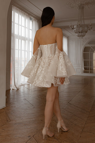 Short Floral Lace Wedding Dress Moonlit Siren US 30 Short Floral Lace Wedding Dress Moonlit Siren US 30