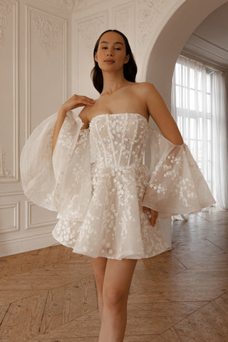 Short Floral Lace Wedding Dress Moonlit Siren US 30 Short Floral Lace Wedding Dress Moonlit Siren US 30