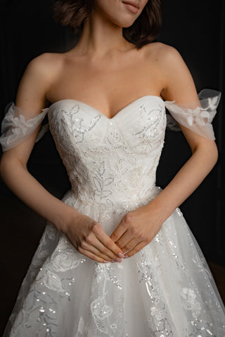 Lace Wedding Dress Jackopa with Leg Slit