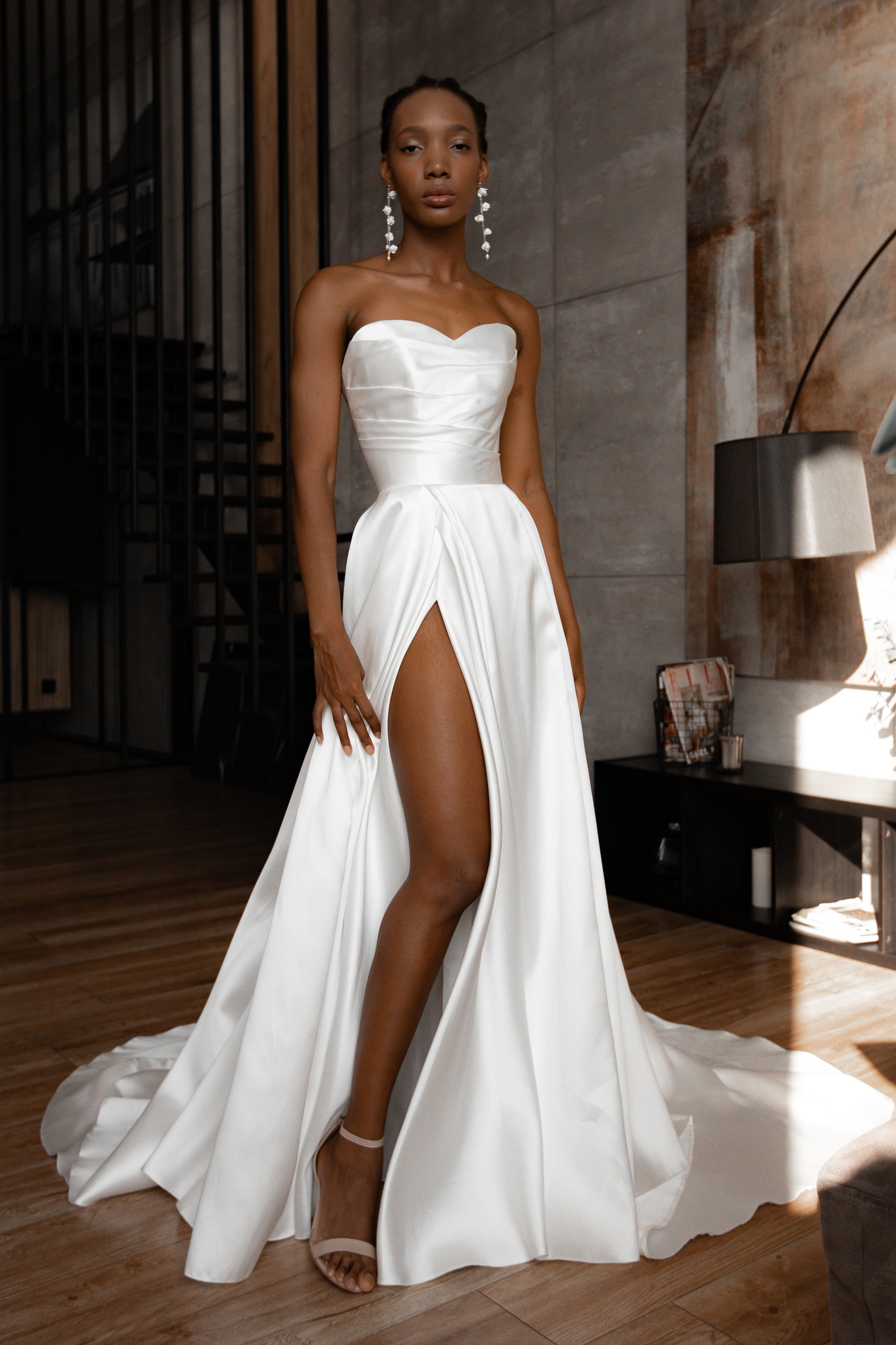 Mikado Wedding Dress Chloe with Front Slit – Olivia Bottega