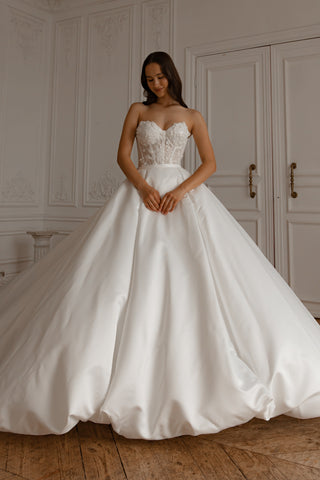 selkie white dress Short Floral Lace Wedding US 10 100% Cotton Heavily considering ordering this Selkie