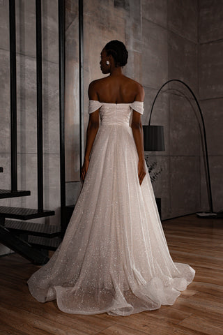 2 in 1 Sparkly Wedding Dress Lovisa 2 in 1 Sparkly Wedding Dress Lovisa