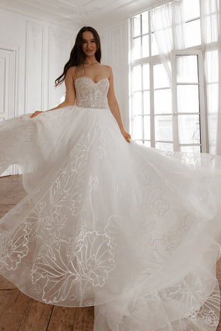 Light Ivory Floral Lace Wedding Dress Blum Custom Size Light Ivory Floral Lace Wedding Dress Blum Custom Size