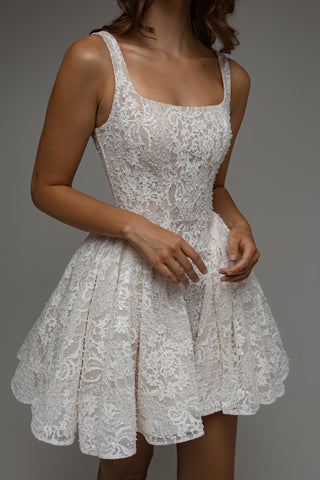 Short Basque Waist Wedding Dress Eilowen