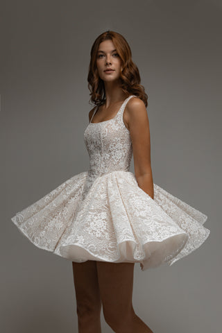 Short Basque Waist Wedding Dress Eilowen