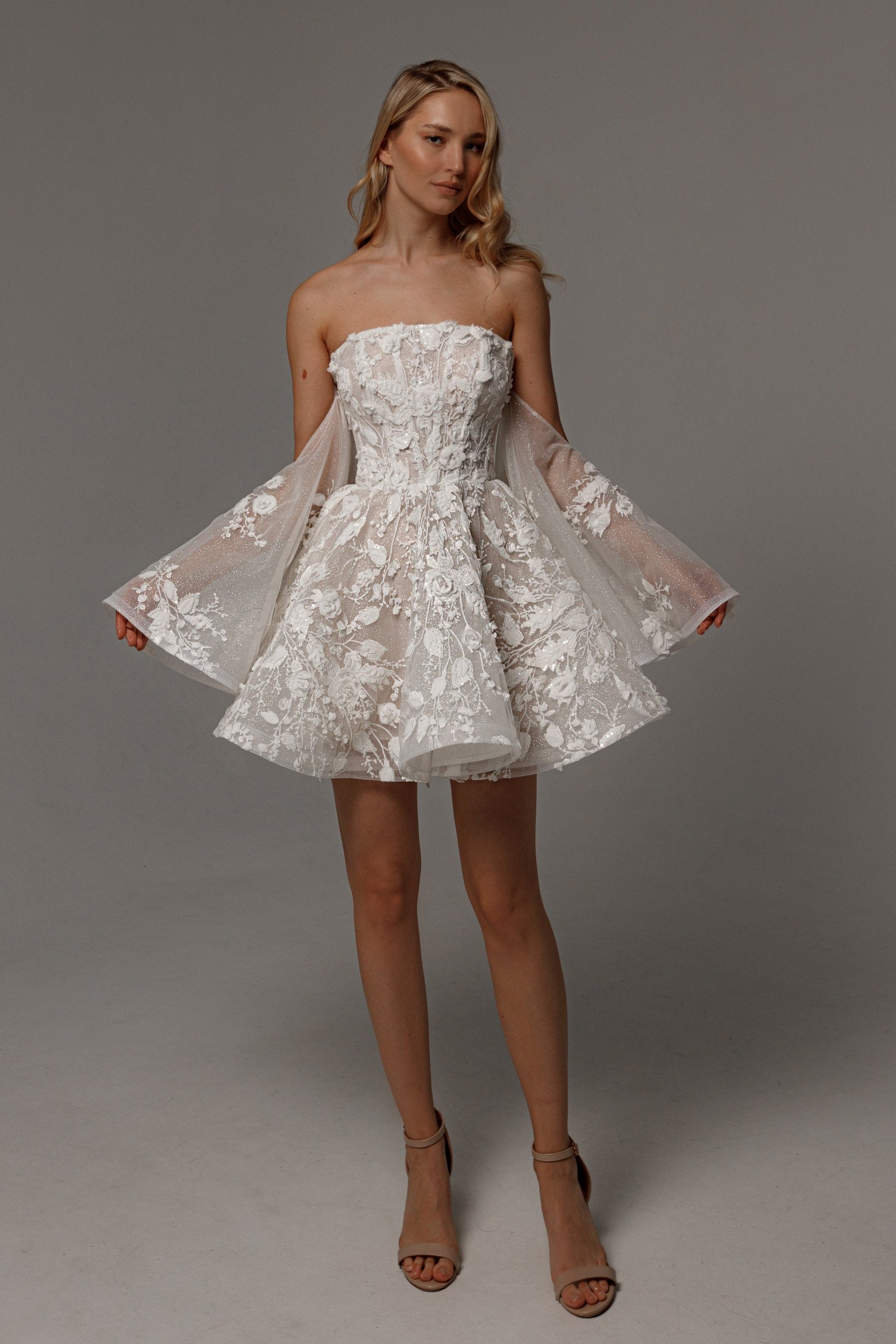 Floral Lace Wedding Dress Twilight Muse with Detachable Sleeves US 22 Floral Lace Wedding Dress Twilight Muse with Detachable Sleeves US 22