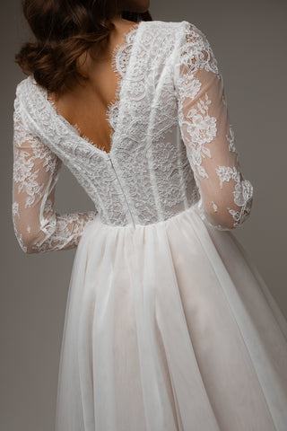 Midi Wedding Dress Sylvara with Long Sleeves