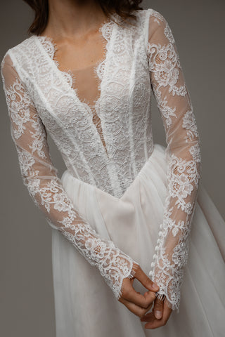 Midi Wedding Dress Sylvara with Long Sleeves