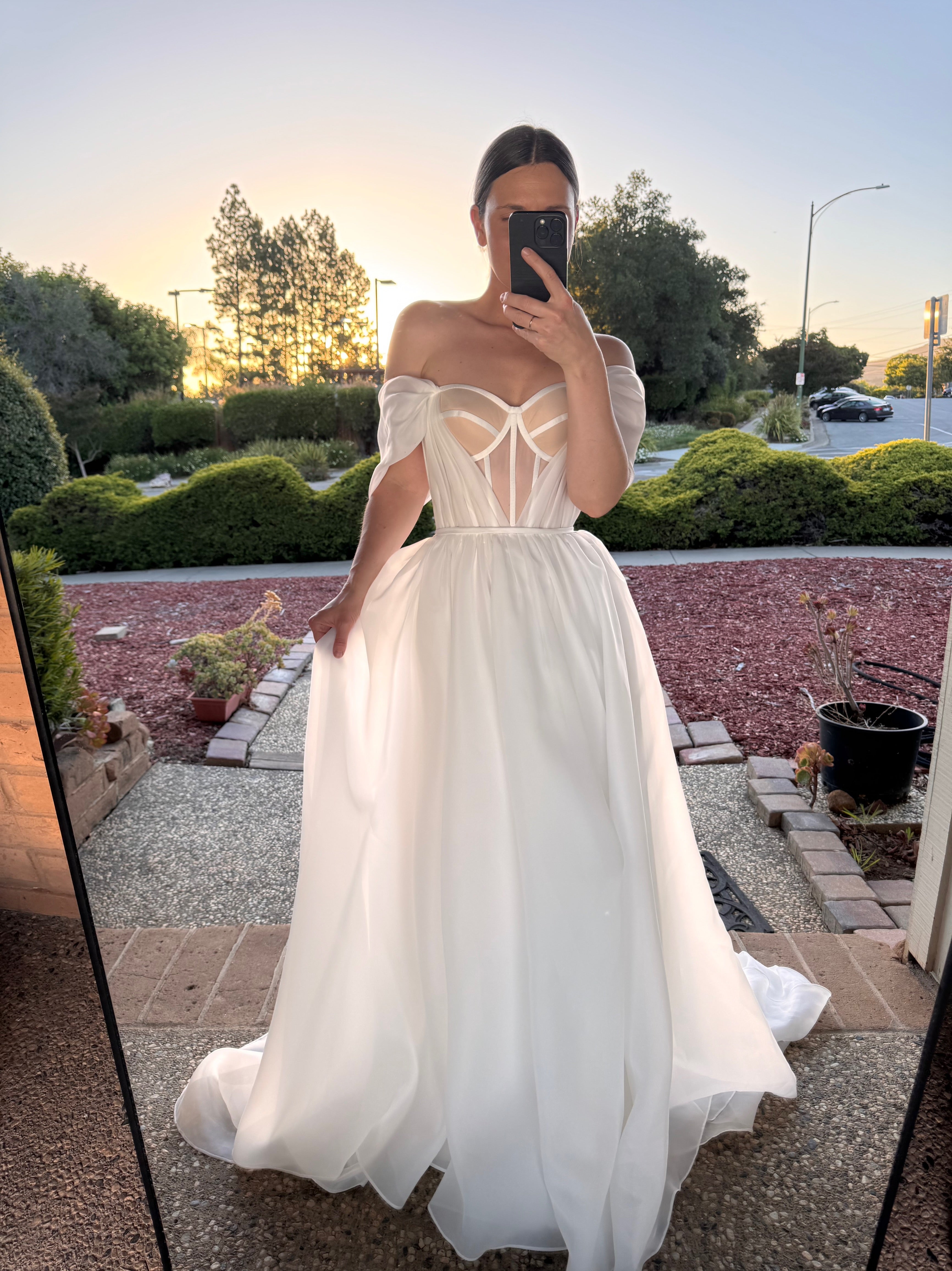 wedding dress for less than 500 Affordable Dresses Under $500 Can you believe all these