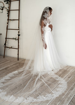 Chantilly Lace Veil Iness 118" | Ready-to-Ship