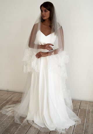 Chantilly Lace Veil Iness 118" | Ready-to-Ship
