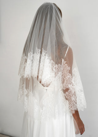 Chantilly Lace Veil Iness 60" | Ready-to-Ship