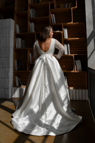 Plus-Size Sparkly Wedding Dress | Shop Olivia Bottega Plus-Size Sparkly Wedding Dress | Shop Olivia Bottega