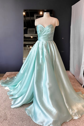 Aquamarine Wedding Dress Audrey US 2 Aquamarine Wedding Dress Audrey US 2