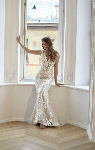 Nude Lace Mermaid Wedding Dress Airis Olivia Bottega Nude Lace Mermaid Wedding Dress Airis Olivia Bottega
