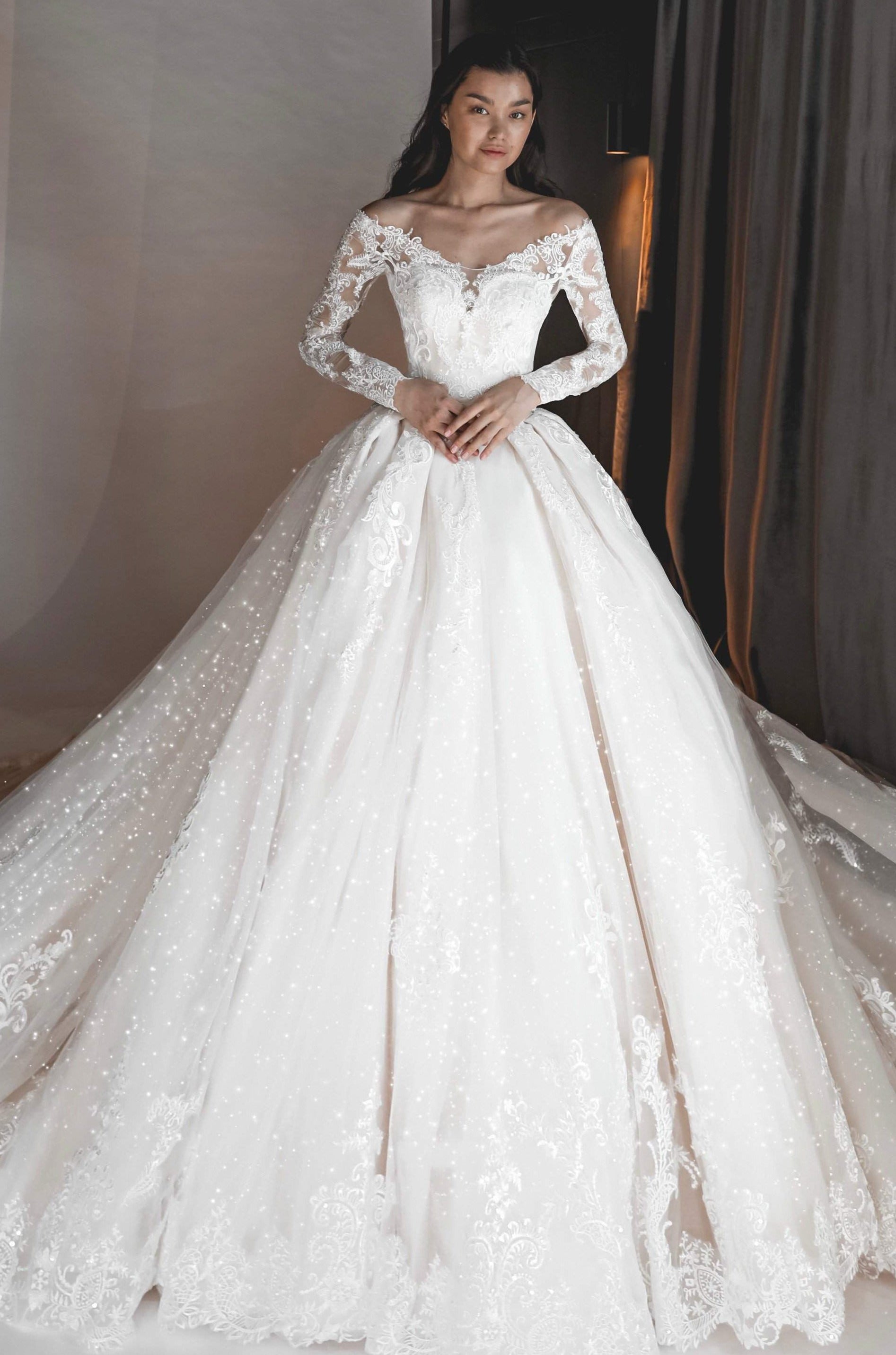 The Shoulder Wedding Wedding Dress Ballgown Off-The-Shoulder