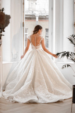 in Lace Wedding Dress Airis with Detachable Skirt – Olivia Bottega