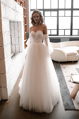 Off-the-Shoulder Wedding Dress Touliz with Puffy Sleeves
