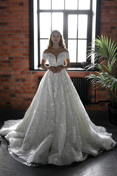 Lace off-the-shoulders wedding dress Airis - oliviabottega