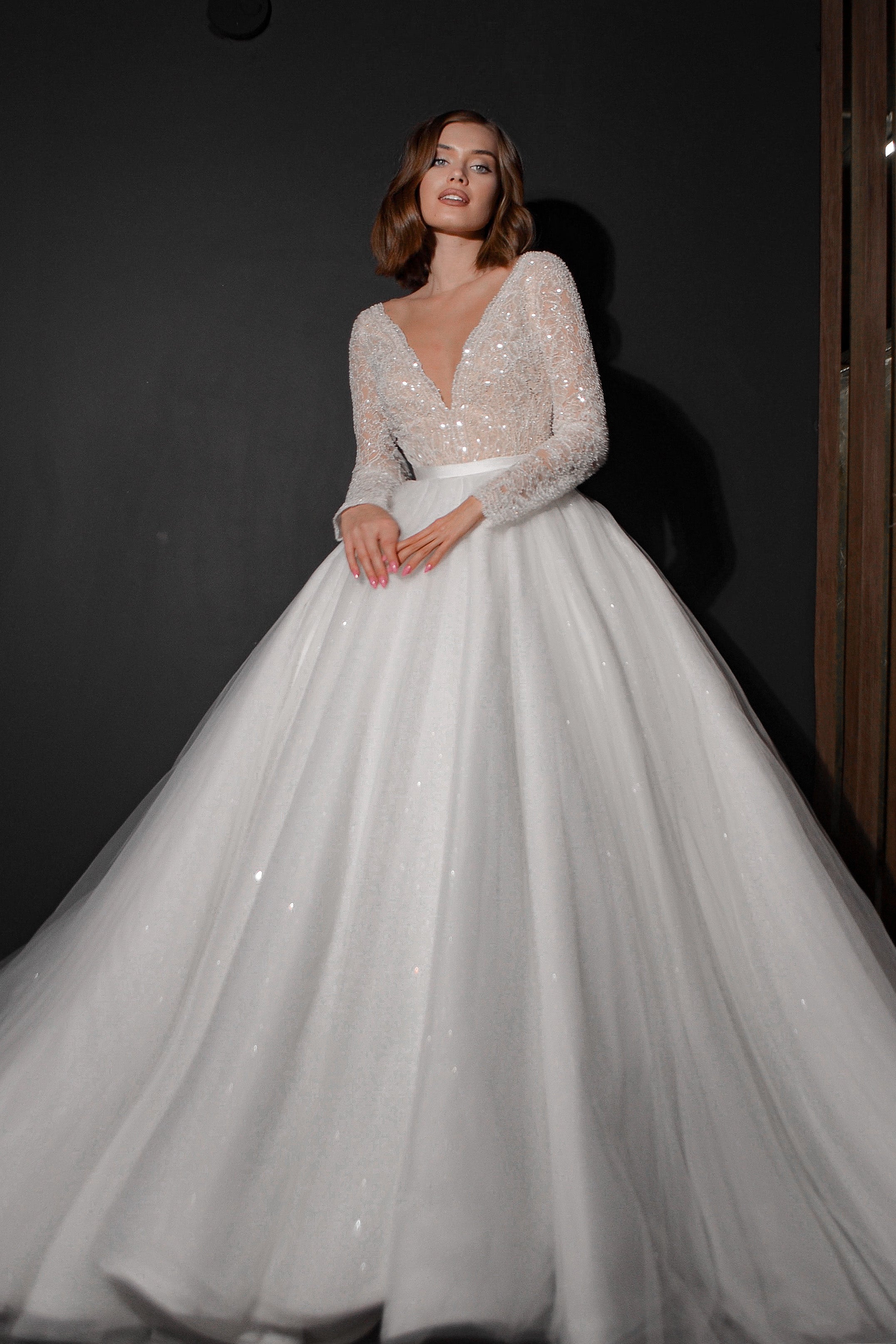 Bulkbuy Yc18 French Wedding Dress Bride Temperament Big Tail Fairy Heavy  Industry Princess Style price comparison