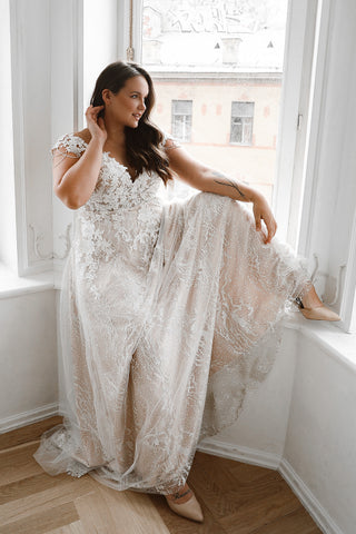 plus size cotton wedding dress Plus Size Lace Wedding Dress Enn Olivia Bottega