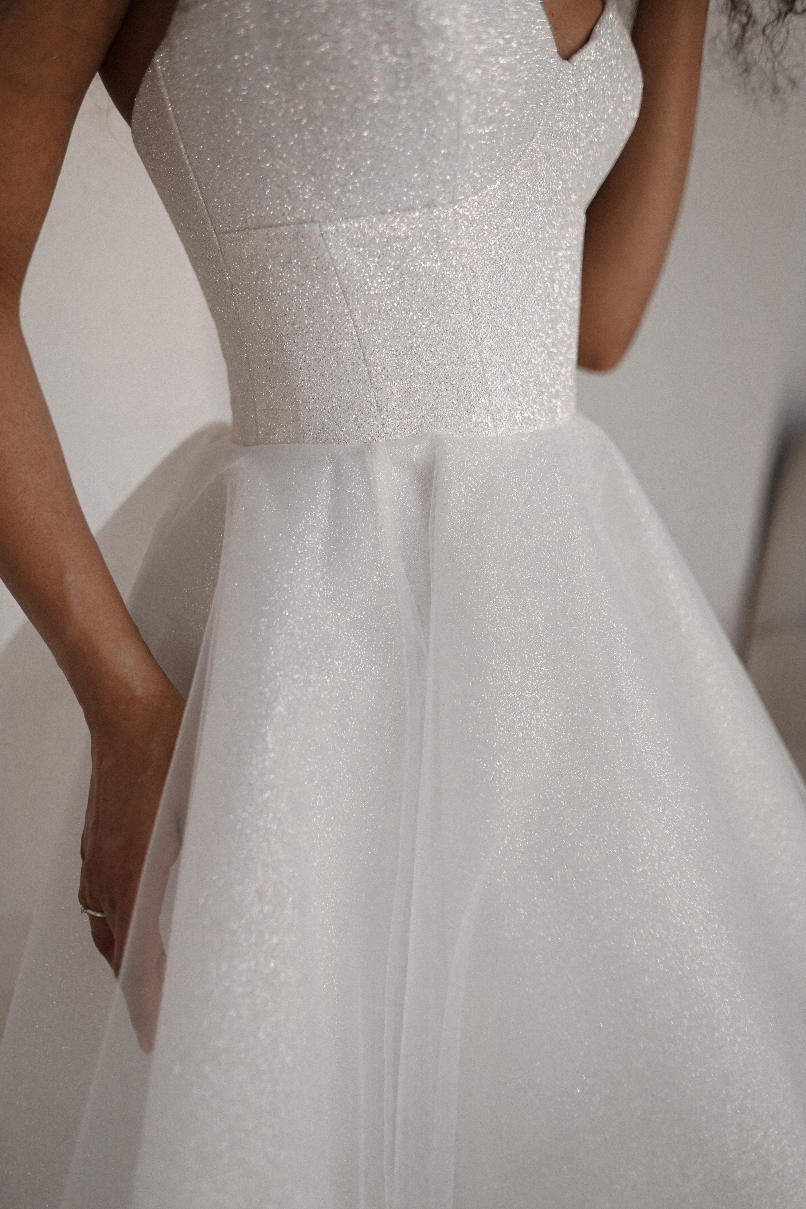 Shiny Short Wedding & Evening Dress Rakel – Olivia Bottega