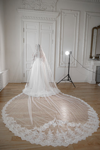 Wedding Veil Nuria | Bridal Accessories Waltz 66" (170cm) Wedding Veil Nuria | Bridal Accessories Waltz 66" (170cm)