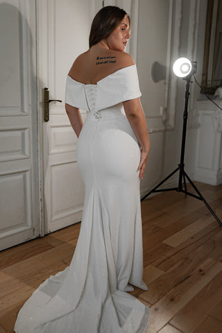 Plus-size Sparkly Sheath Wedding Dress Jolie