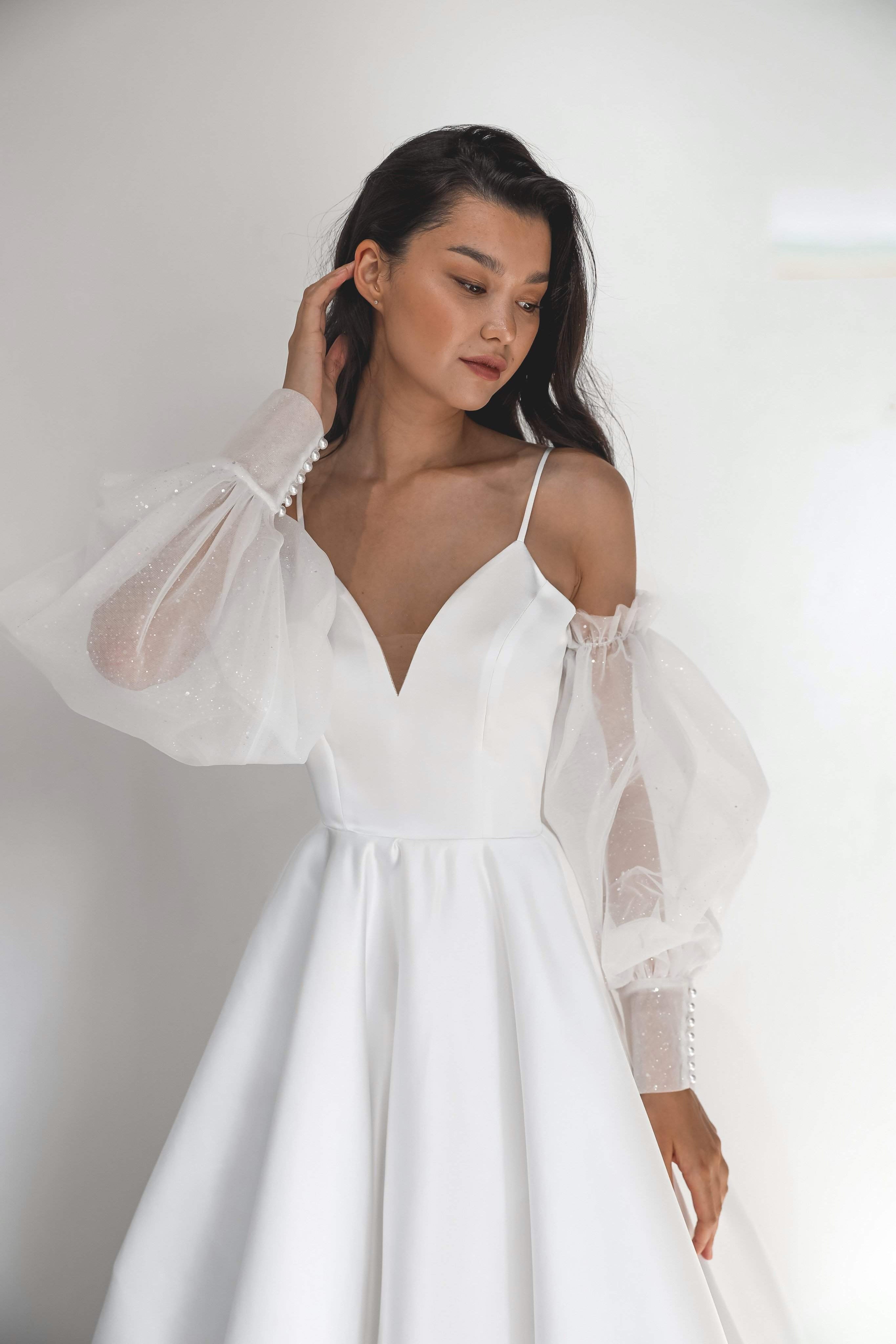 Detachable Sleeves Mia | Wedding Accessories for Brides 10-12 Detachable Sleeves Mia | Wedding Accessories for Brides 10-12
