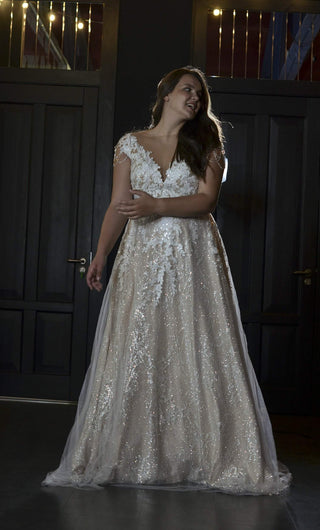 Plus Size Lace Wedding Dress Enn Olivia Bottega Plus Size Lace Wedding Dress Enn Olivia Bottega