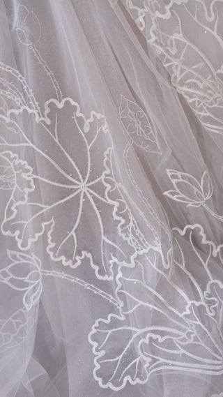 Floral lace wedding dress Blum - oliviabottega