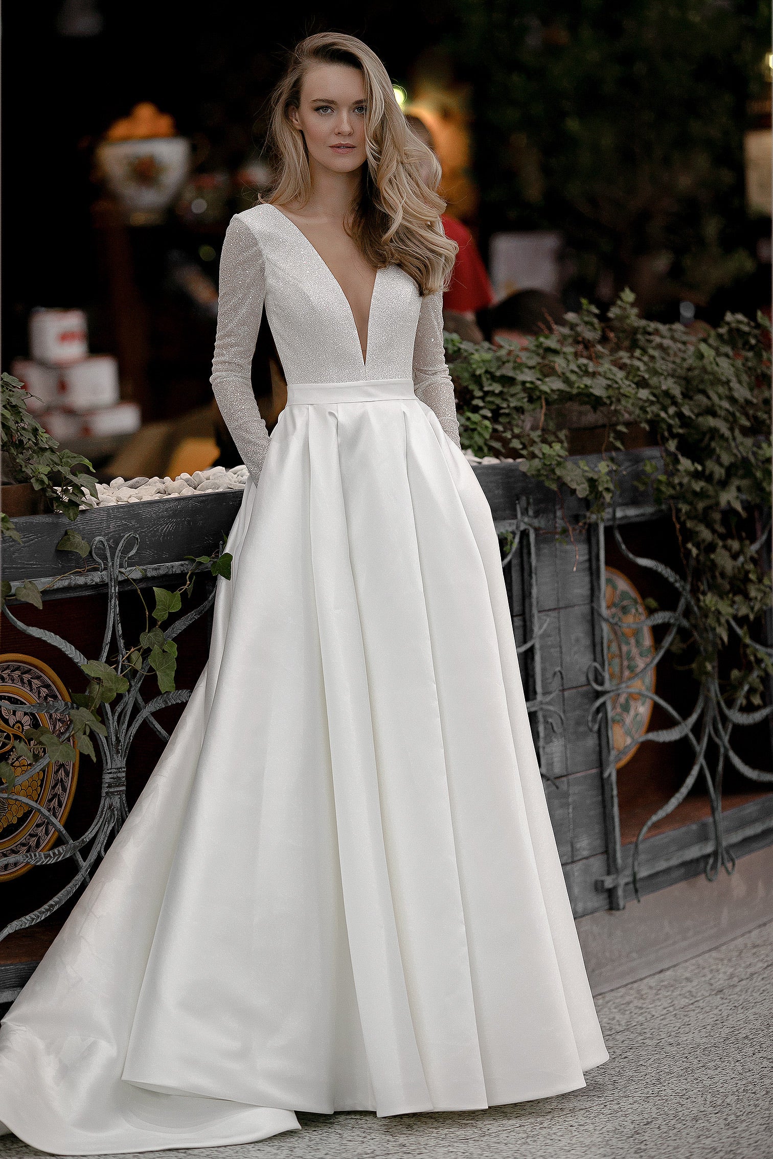 Mikado Wedding Dress With Train Wedding Dress, Modest Wedding Dress, Unique Bridal  Dress, Wedding Gown, Bride Dress, Mermaid Wedding Dress -  Sweden