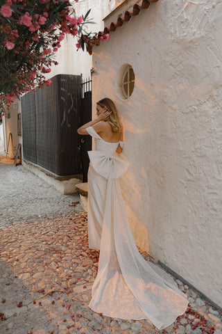 Light ivory Glitter Mermaid Wedding Dress Lovisa with Detachable Bow