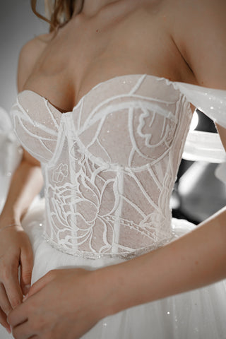 Floral Lace Wedding Dress Romanica With Detachable Straps