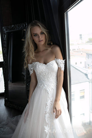 Lace off-the-shoulder wedding dress Ivia - oliviabottega