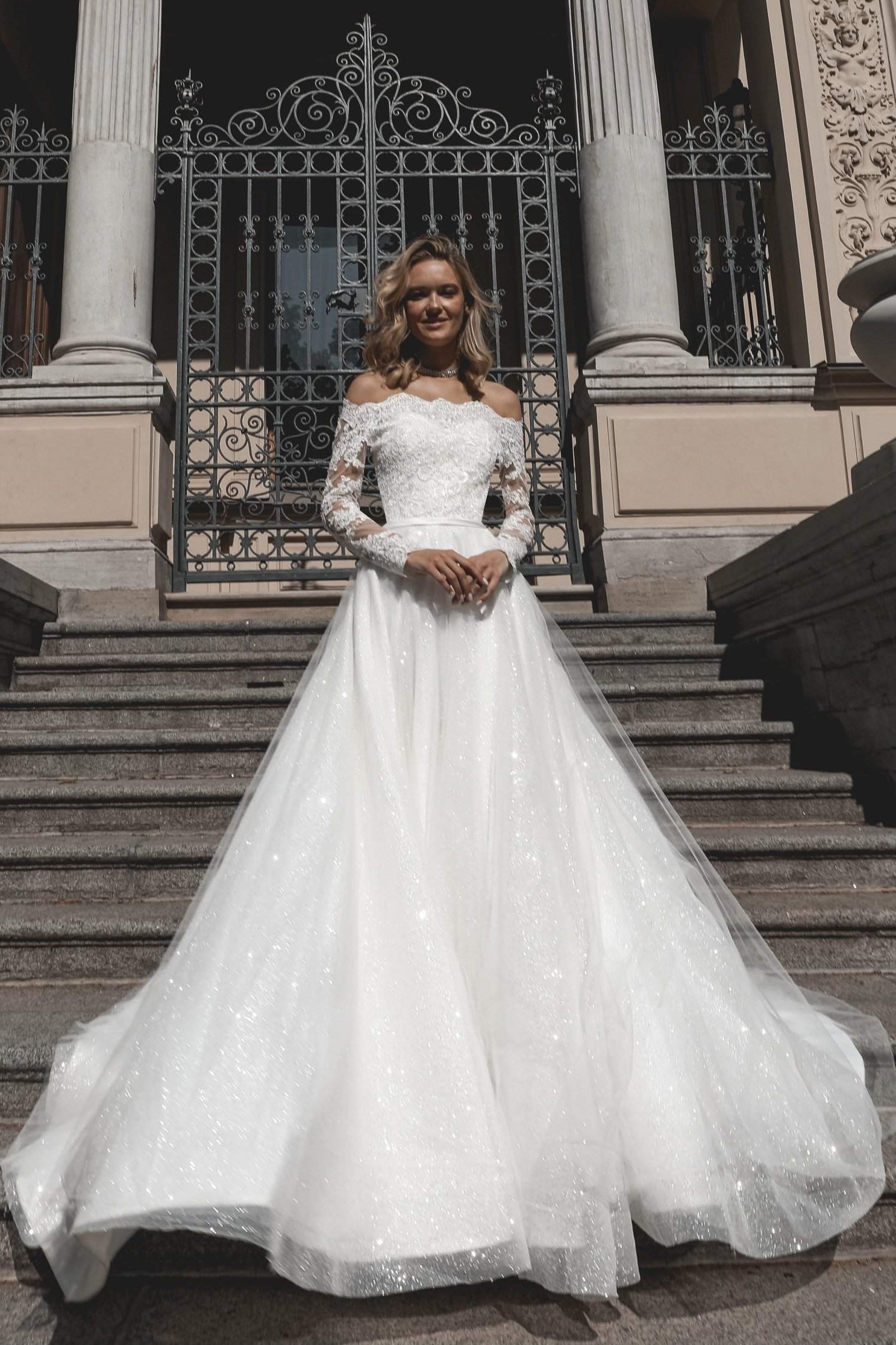 Lace off-the-shoulder Wedding Dress Olies with a Diamond Crust Skirt