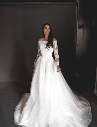 Lace off-the-shoulder Wedding Dress Olies Olivia Bottega Lace off-the-shoulder Wedding Dress Olies Olivia Bottega