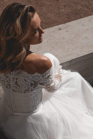 Lace off-the-shoulder Wedding Dress Olies Lace off-the-shoulder Wedding Dress Olies