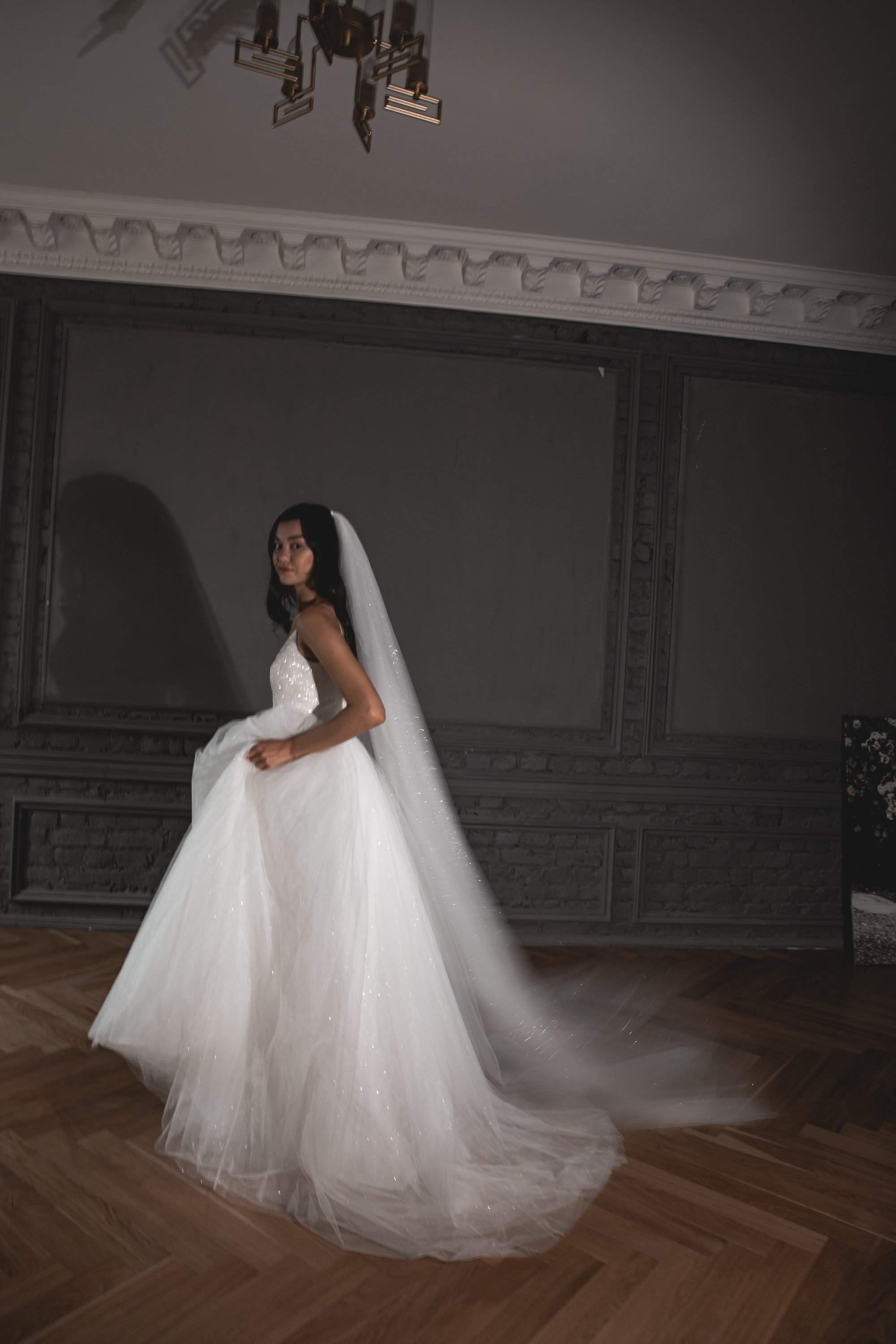 VeroBride Glitter Wedding Veil Pure White / Floor - 65 Inches