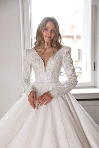 Long Sleeves V-neck Sequin Embroidery Wedding Dress Margaret - oliviabottega
