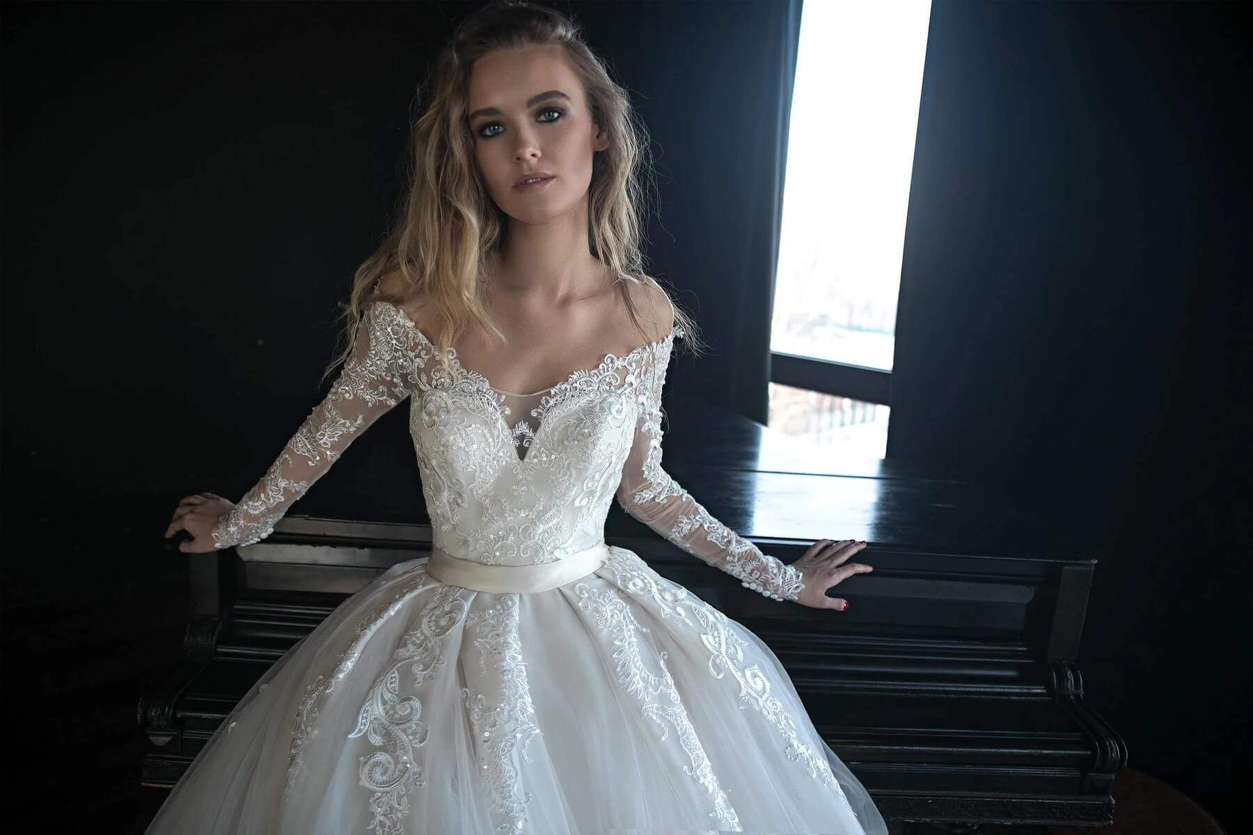 Lace Wedding Dress OB7962 (whole) with Long Sleeves – Olivia Bottega