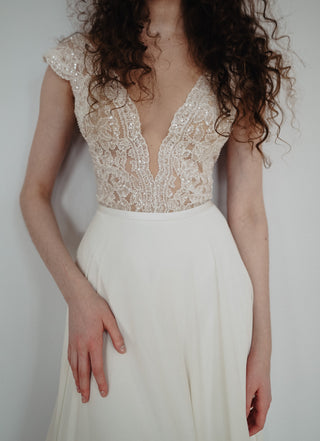 Chiffon Lace Wedding Dress Aviv Fly