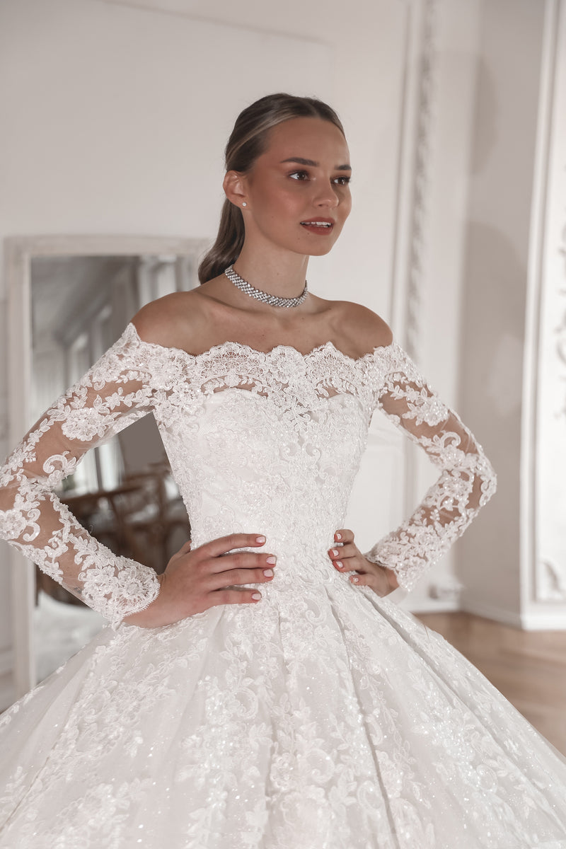 Off-the-Shoulder Lace Ball Gown Nuria – Olivia Bottega
